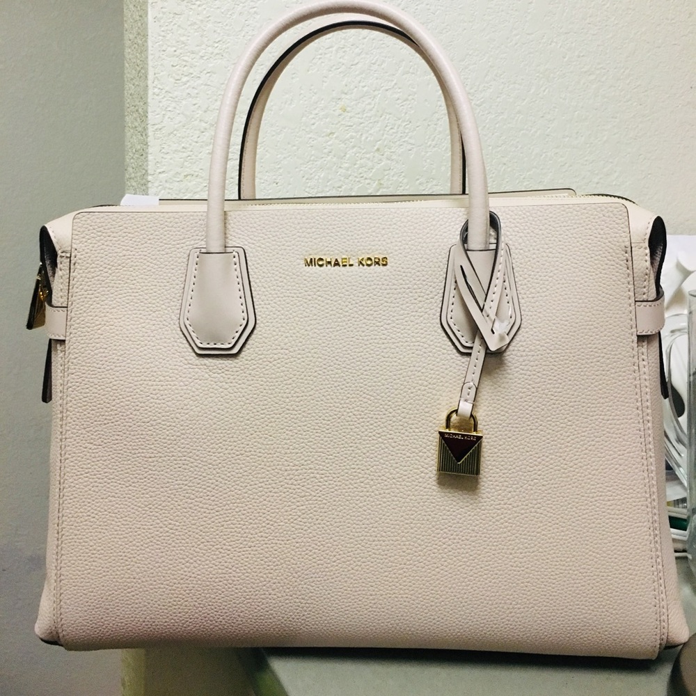 Brand:Michael Kors  color:light cream size:Large